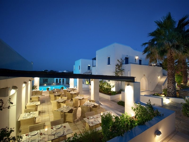 Imagen general del Hotel Aks Chroma Paros Hotel. Foto 8