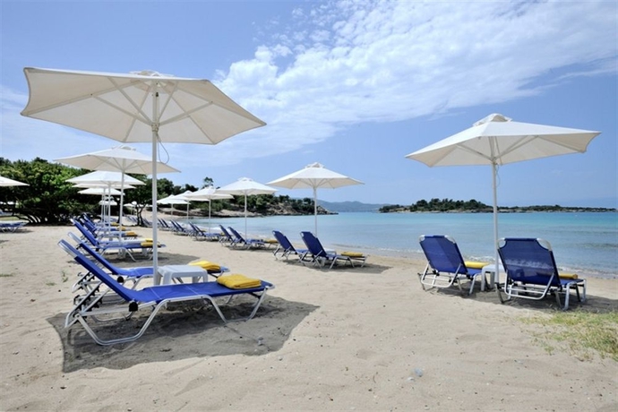Imagen de los exteriores del Hotel Aks Hinitsa Bay. Foto 13