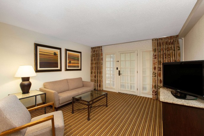 Imagen de la habitación del Hotel Aksarben Suites, Trademark Collection by Wyndham. Foto 5