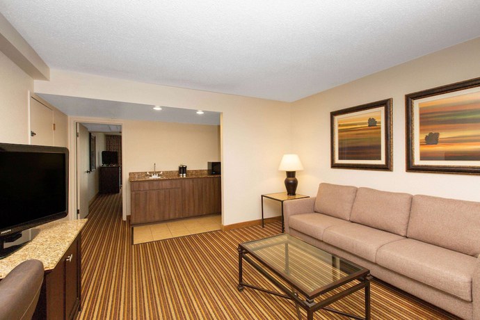 Imagen de la habitación del Hotel Aksarben Suites, Trademark Collection by Wyndham. Foto 9