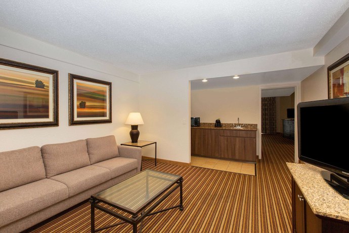 Imagen de la habitación del Hotel Aksarben Suites, Trademark Collection by Wyndham. Foto 12