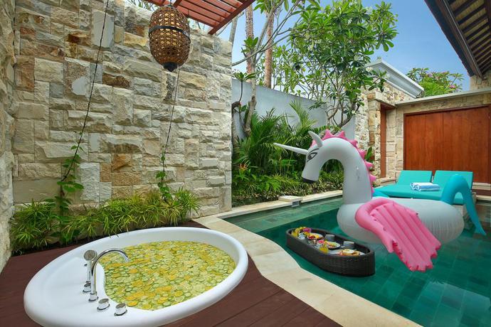 Imagen de la habitación del Hotel Aksari Villa Seminyak. Foto 2