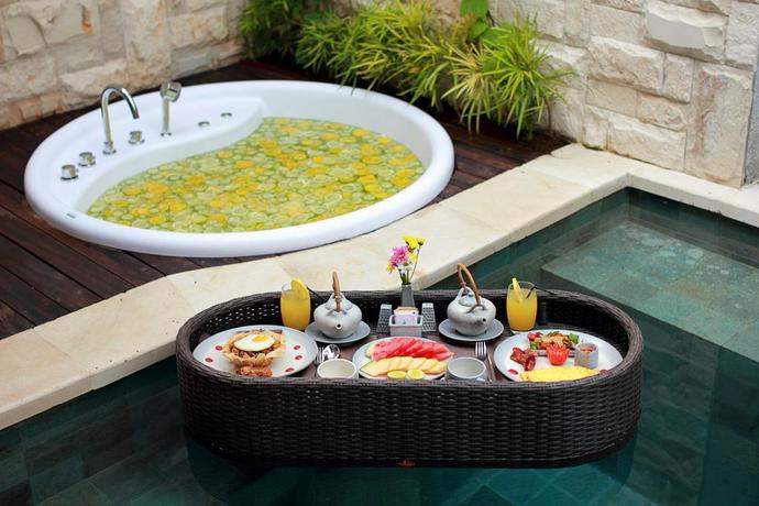 Imagen de la habitación del Hotel Aksari Villa Seminyak. Foto 13