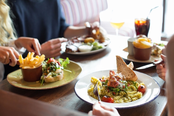 Imagen del bar/restaurante del Hotel Aksjemøllen – By Classic Norway Hotels. Foto 4