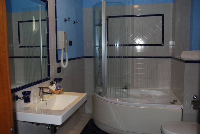 Imagen de la habitación del Hotel Aktea. Foto 5