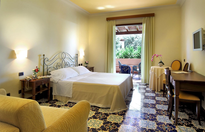 Imagen de la habitación del Hotel Aktea. Foto 7