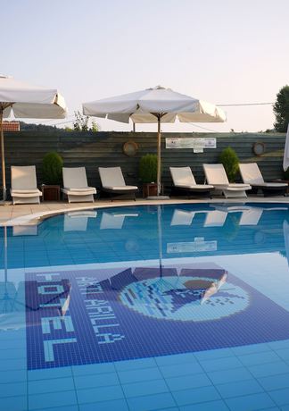 Imagen de la piscina del Hotel Akti Arilla. Foto 9