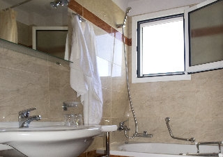 Imagen de la habitación del Hotel Akti Arilla. Foto 3