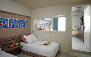 Imagen de la habitación del Hotel Akti Coast Club. Foto 3