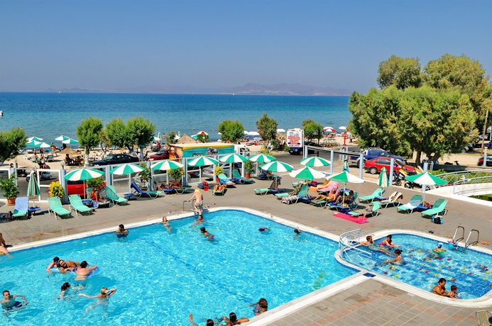 Imagen de la piscina del Hotel Akti Dimis. Foto 14