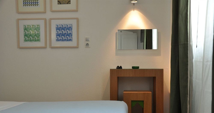 Imagen de la habitación del Hotel Akti. Foto 10