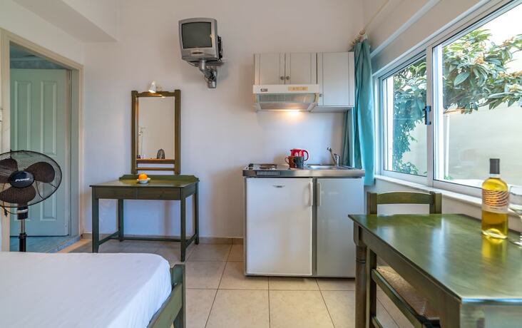 Imagen de la habitación del Hotel Akti Galinis. Foto 16