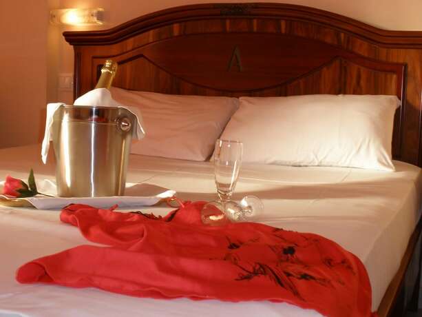 Imagen de la habitación del Hotel Akti, Loutraki - Perachora. Foto 16
