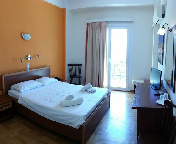 Imagen de la habitación del Hotel Akti, Loutraki - Perachora. Foto 18