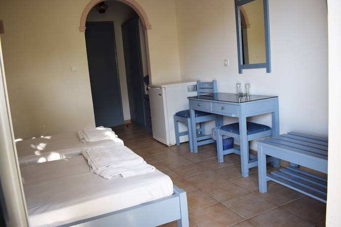 Imagen de la habitación del Hotel Akti Panela Beach. Foto 18