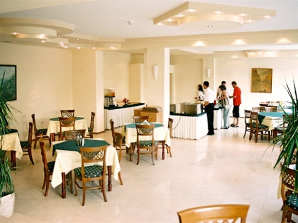 Imagen general del Hotel Aktinia. Foto 4