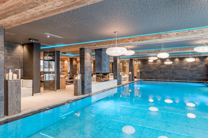 Imagen de la piscina del Hotel Aktiv- And Wellnesshotel Bergfried. Foto 19