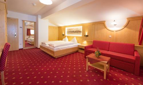Imagen de la habitación del Hotel Aktiv Sch&ouml;nwald, Carezza. Foto 6