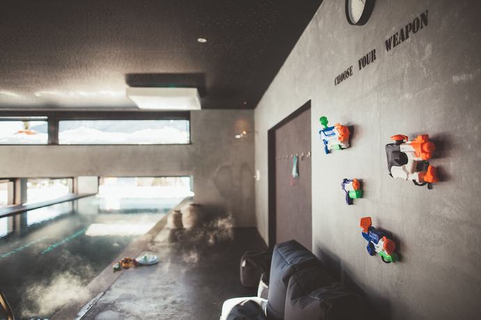 Imagen de la piscina del Hotel Aktiv and Familienhotel Adlernest. Foto 16