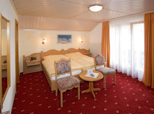 Imagen de la habitación del Hotel Aktiv and Spa Hannigalp. Foto 5