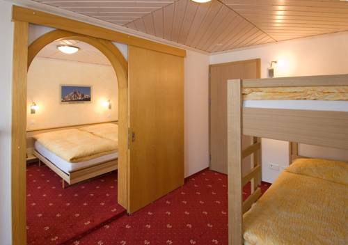 Imagen de la habitación del Hotel Aktiv and Spa Hannigalp. Foto 12