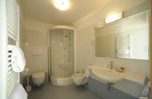 Imagen de la habitación del Hotel Aktivhotel Santalucia. Foto 2