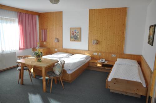 Imagen de la habitación del Hotel Aktiv-hotel Traube. Foto 3