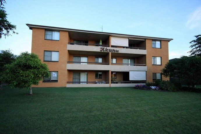 Imagen general del Hotel Akuna 8. Foto 2