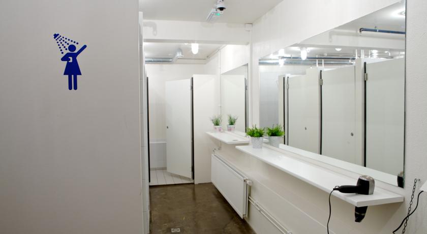 Imagen de los interiores del Hotel Akureyri Backpackers. Foto 7