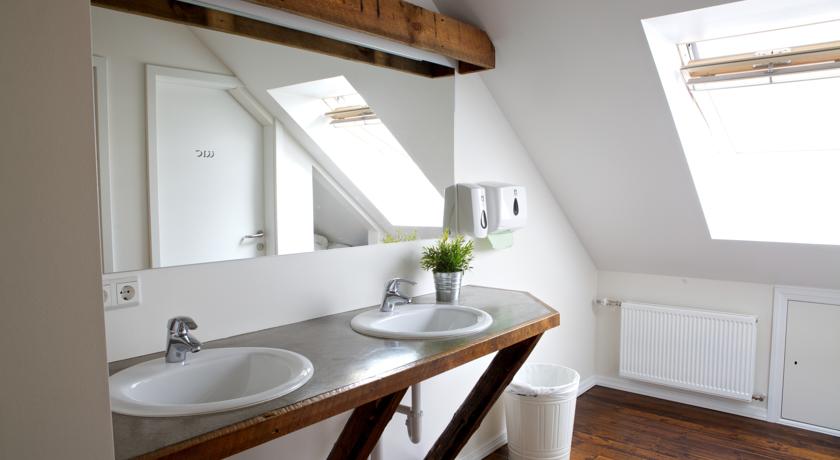 Imagen de los interiores del Hotel Akureyri Backpackers. Foto 8