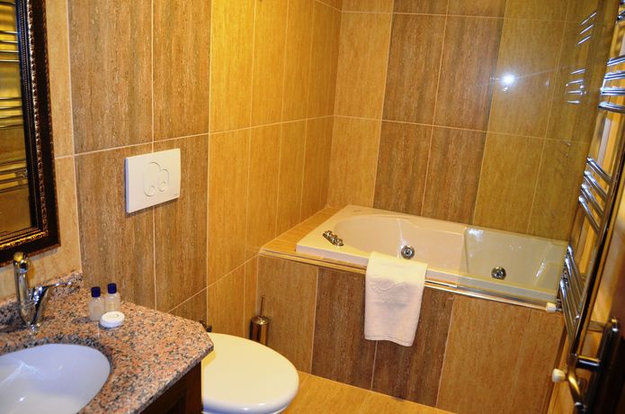 Imagen de los interiores del Hotel Akuzun. Foto 14
