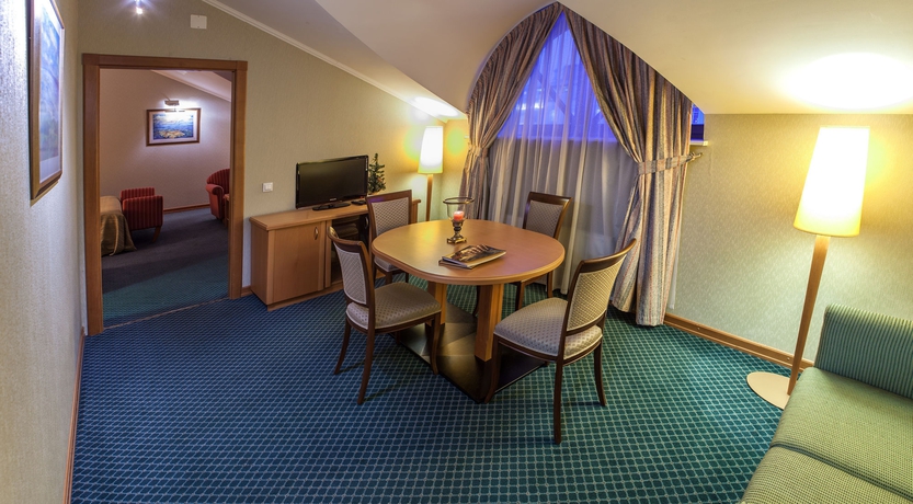 Imagen de la habitación del Hotel Akvarel. Foto 7