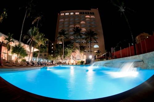 Imagen de la habitación del Hotel Akwa Palace. Foto 8