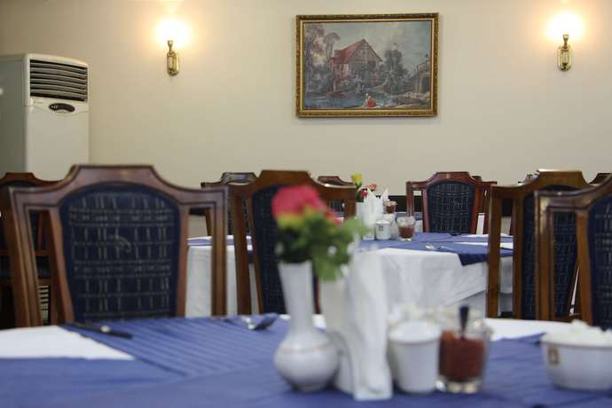 Imagen del bar/restaurante del Hotel Akyuz, Ankara. Foto 3