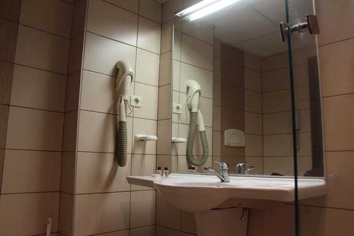 Imagen de la habitación del Hotel Akyuz, Ankara. Foto 11