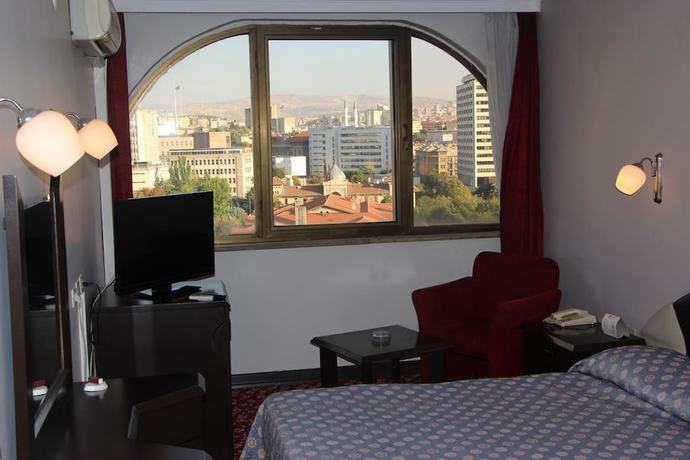 Imagen de la habitación del Hotel Akyuz, Ankara. Foto 14