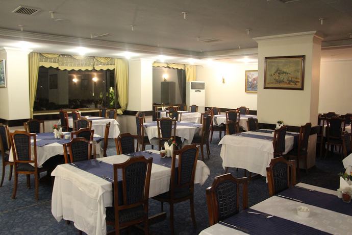 Imagen del bar/restaurante del Hotel Akyuz, Ankara. Foto 6