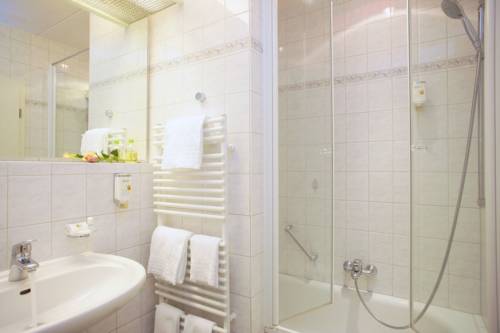 Imagen de la habitación del Hotel Akzent Zur Gr&uuml;nen Eiche. Foto 14