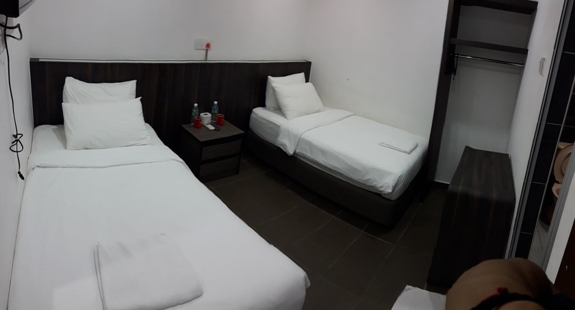 Imagen de la habitación del Hotel Al Abraar. Foto 7