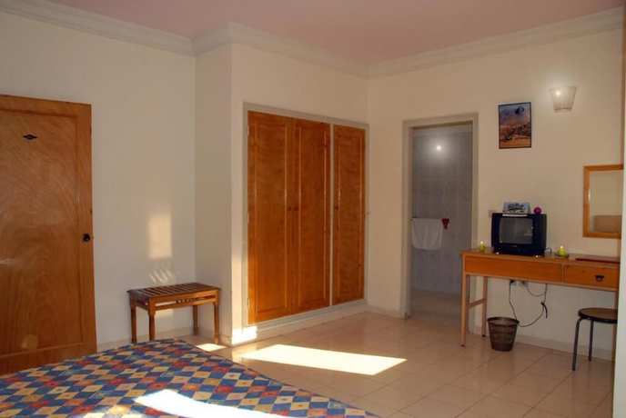 Imagen de la habitación del Hotel Al Adarissa. Foto 13