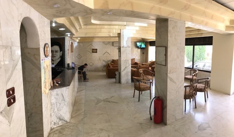 Imagen de los interiores del Hotel Al Anbat Midtown. Foto 15