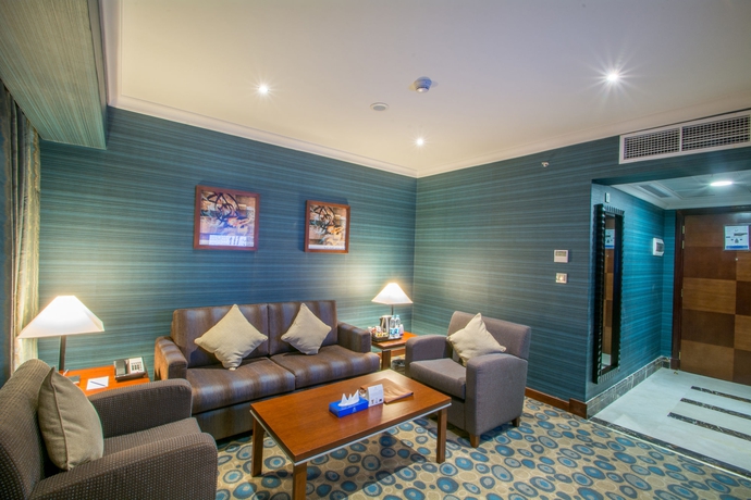 Imagen de los interiores del Hotel Al Aqeeq Madinah. Foto 12