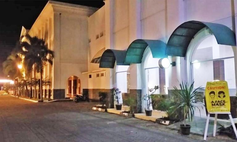 Imagen de los interiores del Hotel Al Azhar Azhima Resort and Convention. Foto 5