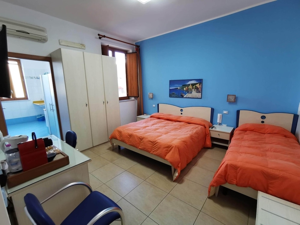 Imagen de la habitación del Hotel Al Baglio. Foto 6