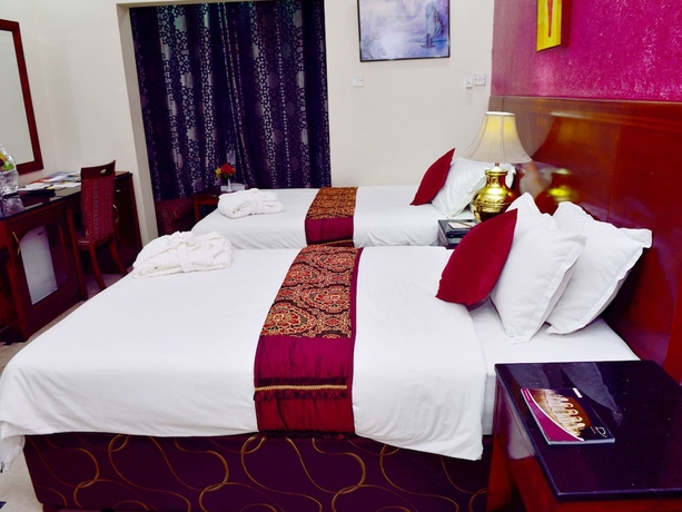 Imagen de la habitación del Hotel Al Bahjah. Foto 7