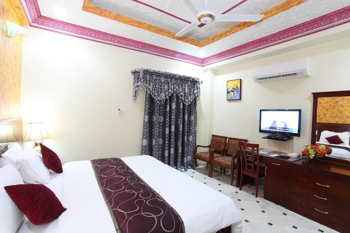 Imagen de la habitación del Hotel Al Bahjah. Foto 11