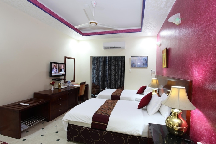 Imagen de la habitación del Hotel Al Bahjah. Foto 14