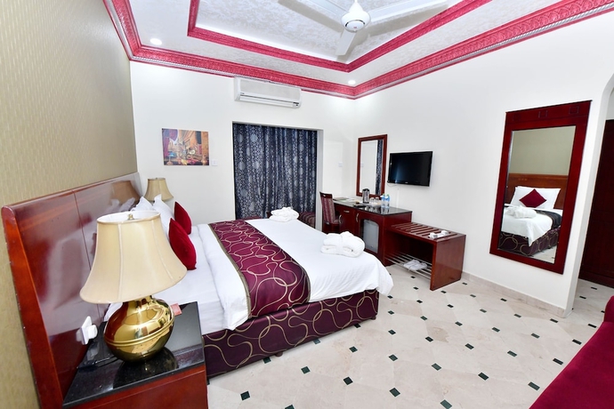 Imagen de la habitación del Hotel Al Bahjah. Foto 16