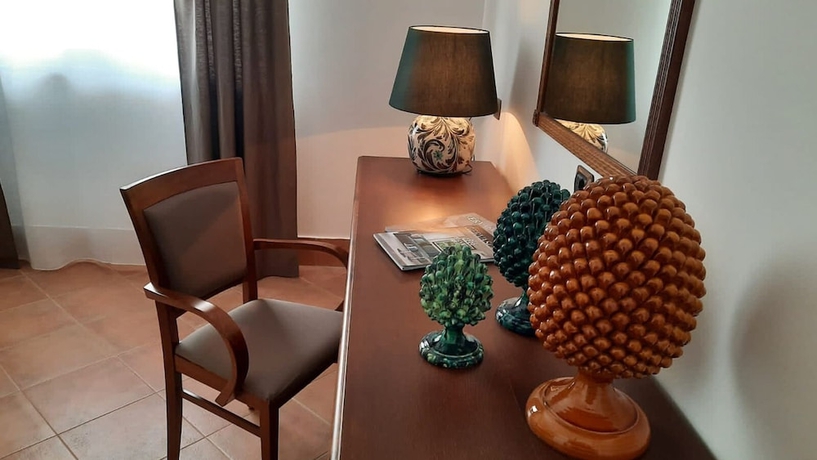 Imagen de la habitación del Hotel Al Balhara Resort and Spa. Foto 5