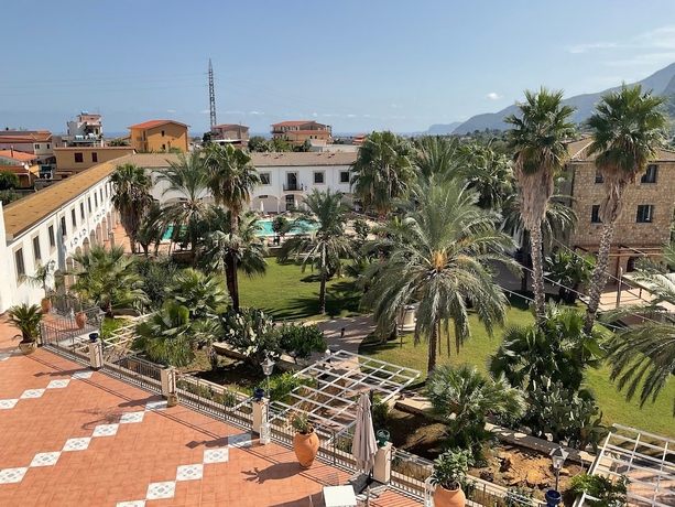 Imagen de la habitación del Hotel Al Balhara Resort and Spa. Foto 16